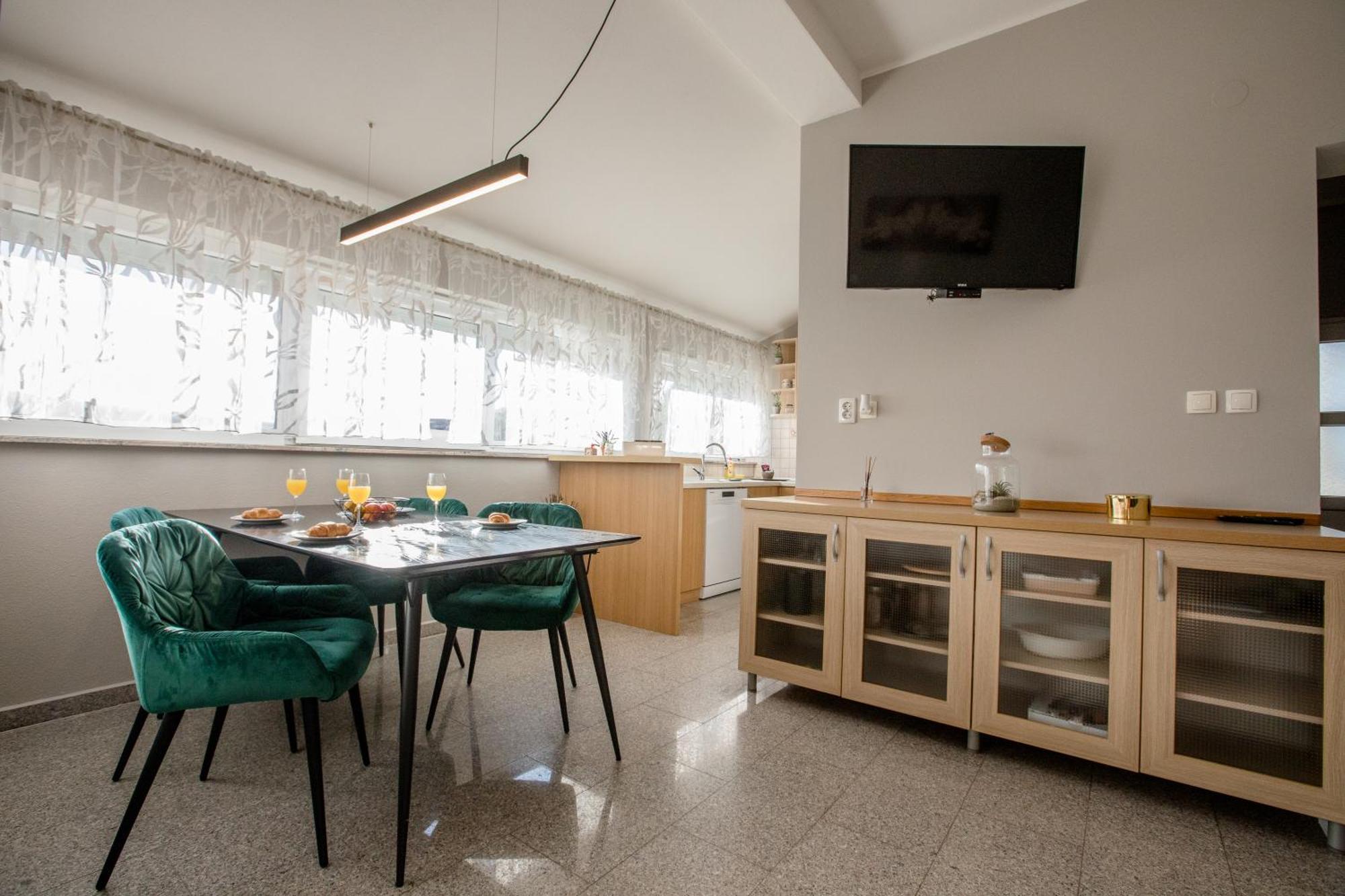 Apartmani Ana & Milo Лопар Стая снимка